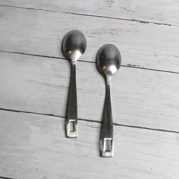 Cambridge Stainless Steel Flatware Silverware Replacement Spoons Lot - Picture 4 of 4